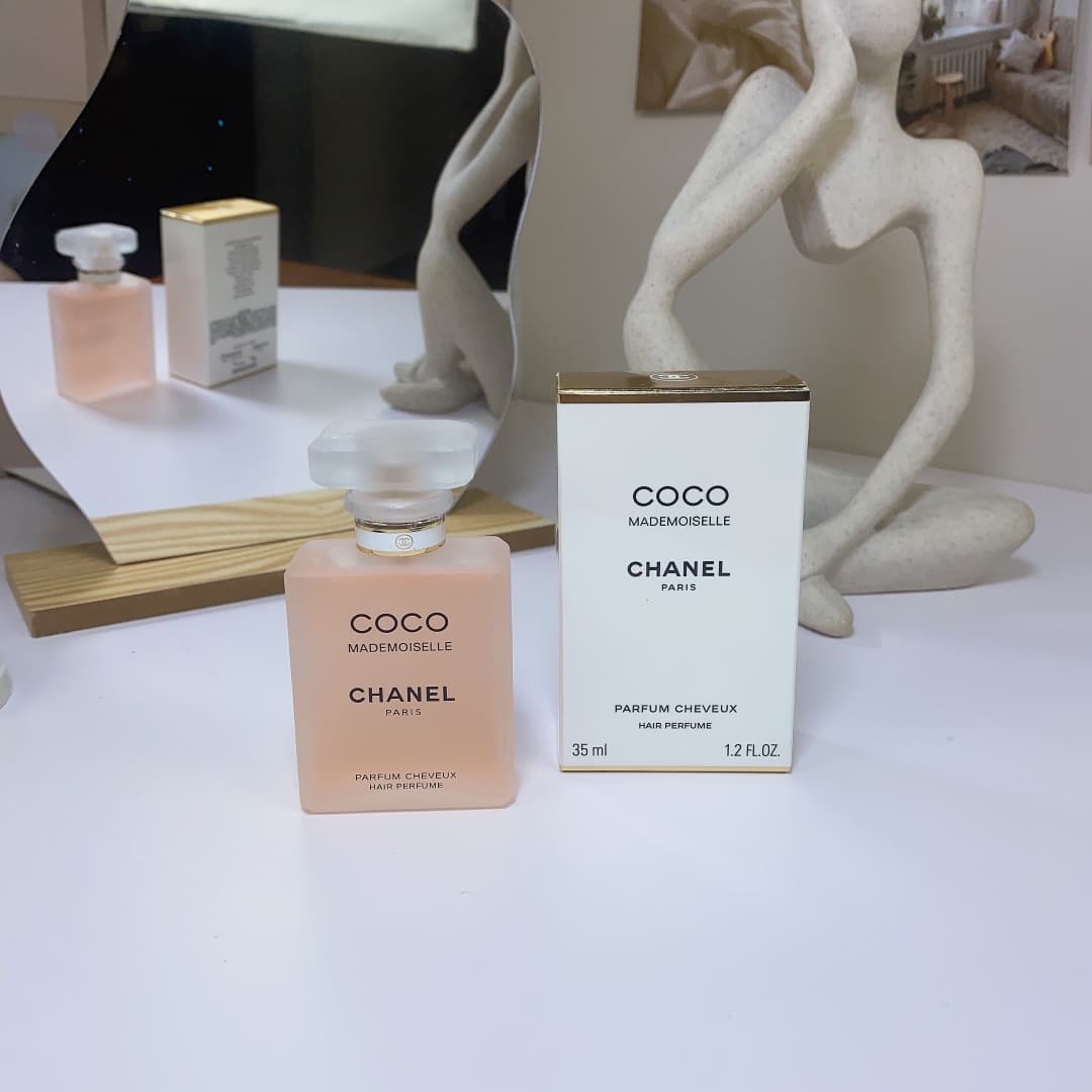 Chanel Modern Coco Hair Spray CHANEL's hair fragrance spray, 35ml exquisite frosted small bottle, the small bottle is super portable [shy]