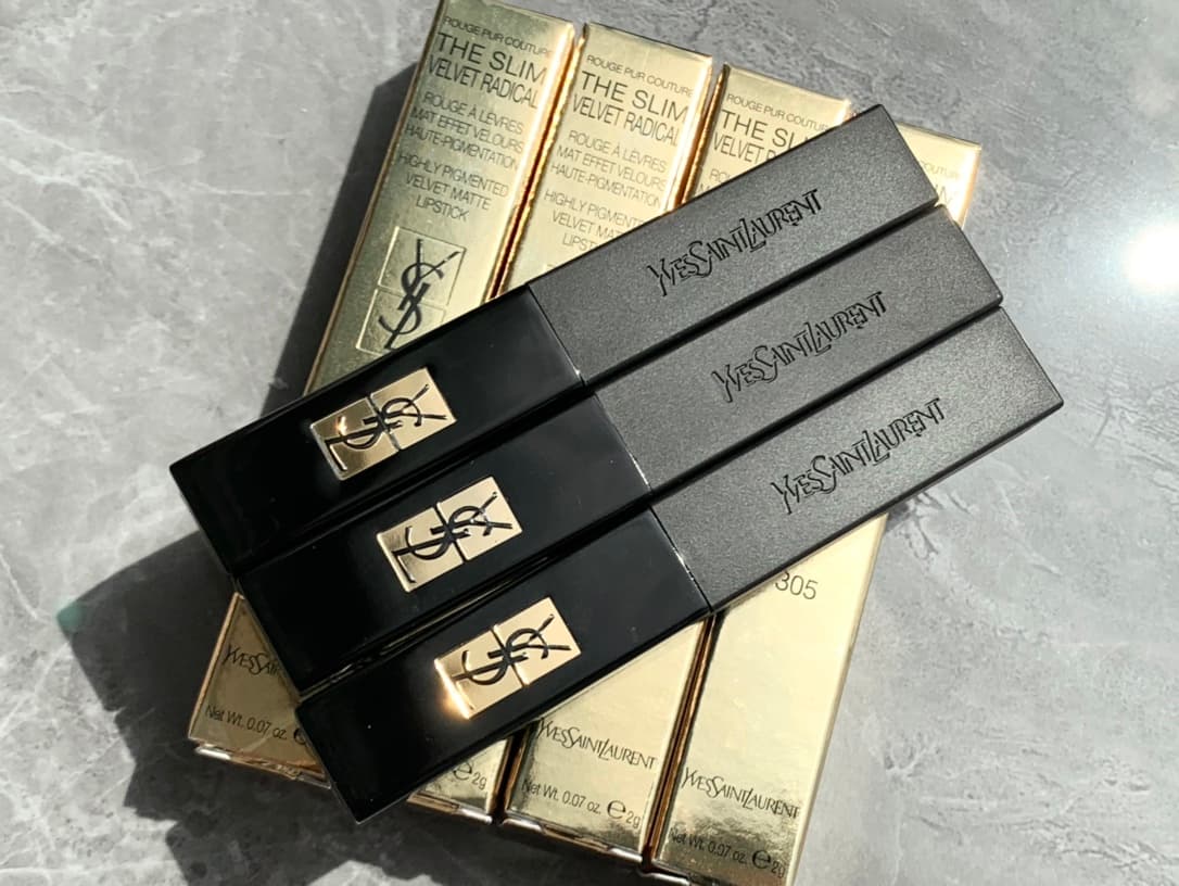 Counter quality YSL Saint Laurent small black stripe lipstick. Color number in stock: 21+28+301+302+303+304+305+306+307+308+309+312+313+314+315